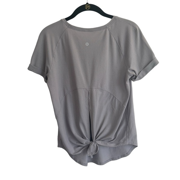 Lululemon Open Up Tie Back Tee, Heathered Lavender Grey/Lavender Grey, Size 4 - Picture 5 of 8